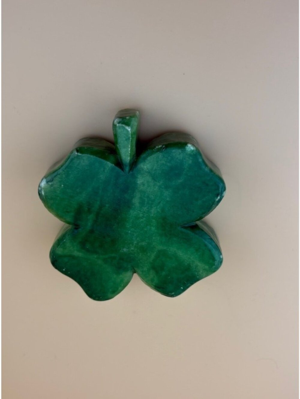 Vintage Carved Alabaster by Ducceschi Four Leaf Clover Paperweight 3.25” Italy - Picture 2 of 4